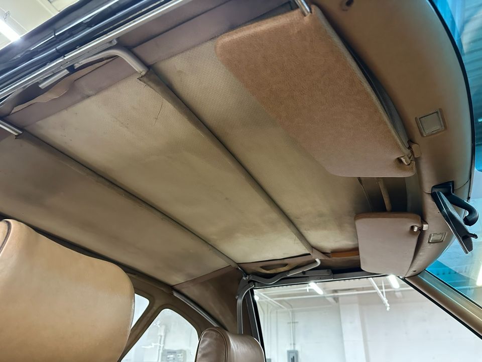 1981 Mercedes-Benz 380-Class