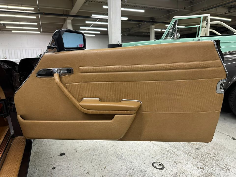 1981 Mercedes-Benz 380-Class
