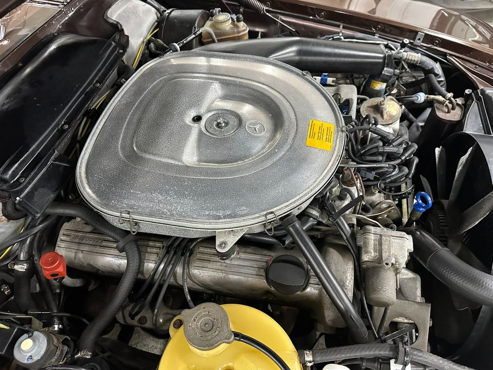 1981 Mercedes-Benz 380-Class