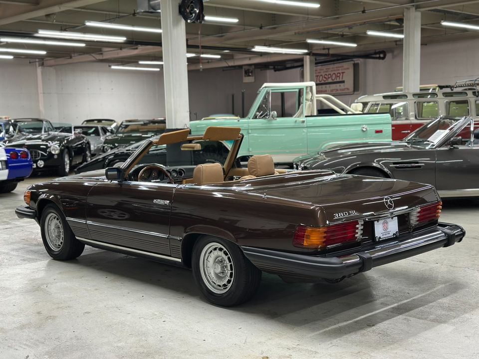 1981 Mercedes-Benz 380-Class