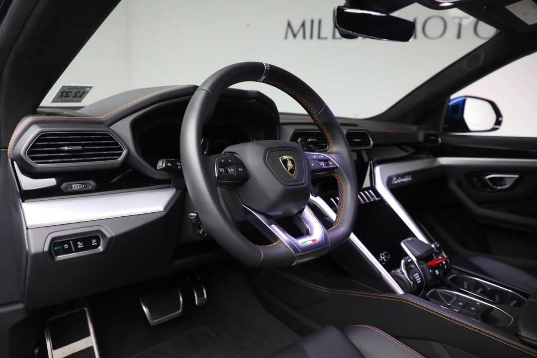 2024 Lamborghini Urus