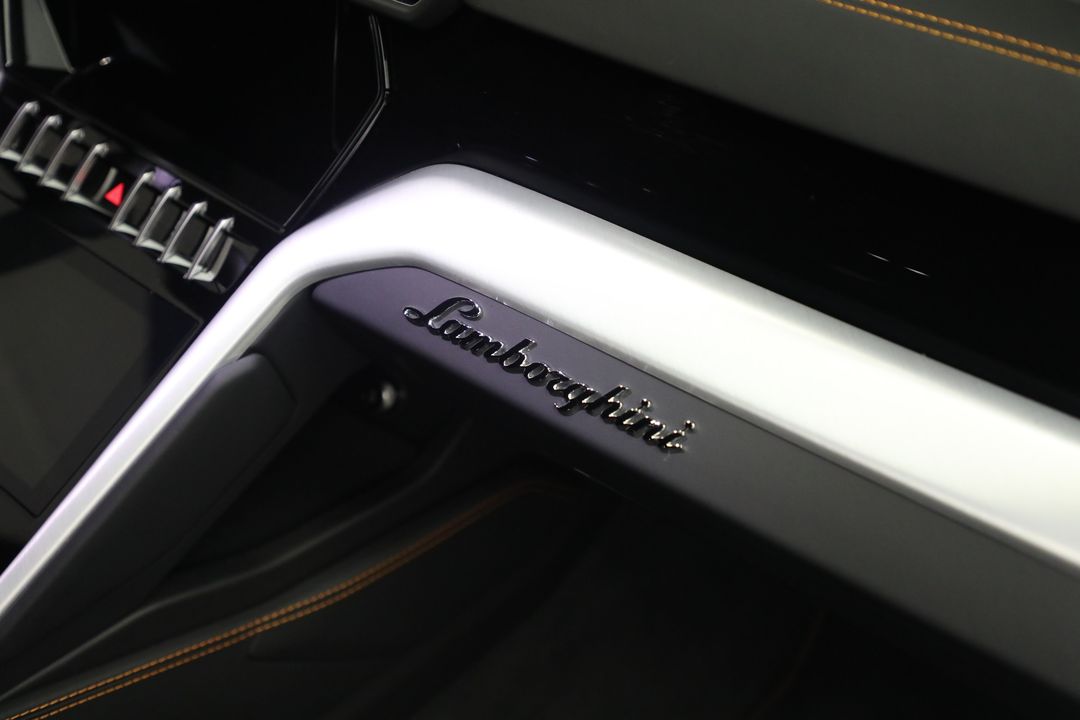 2024 Lamborghini Urus