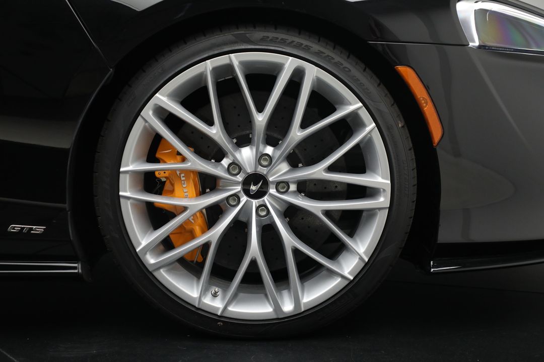 2025 McLaren GTS