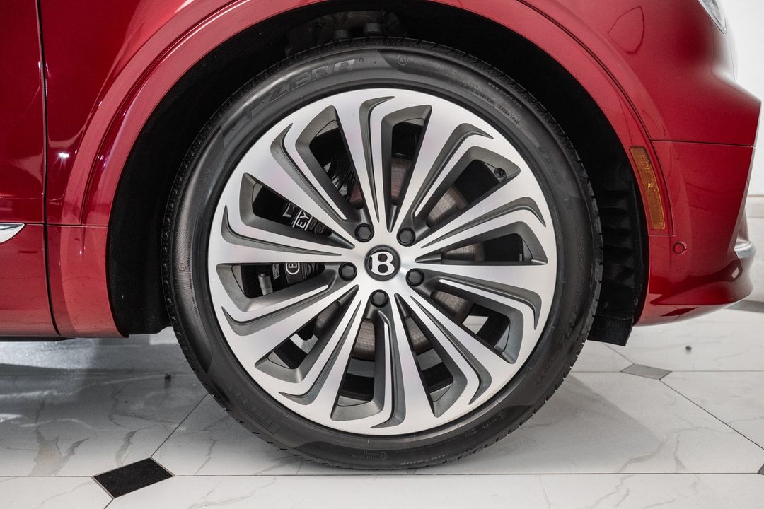 2025 Bentley Bentayga