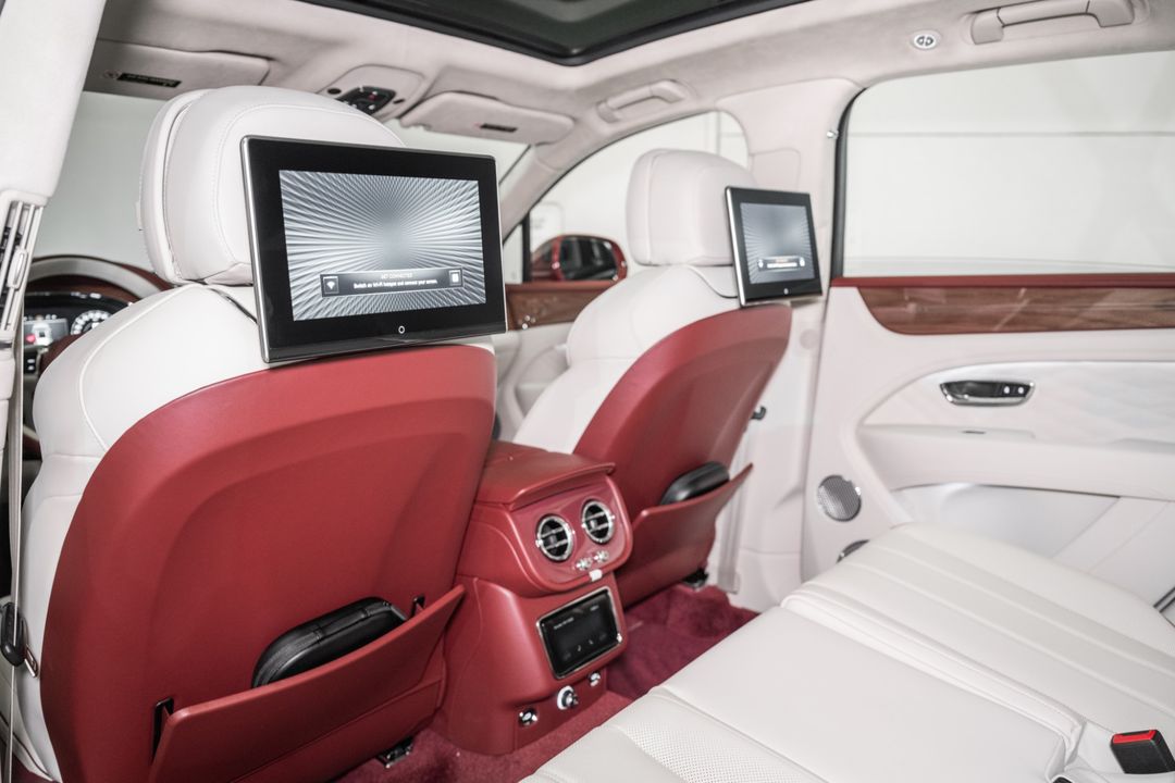 2025 Bentley Bentayga