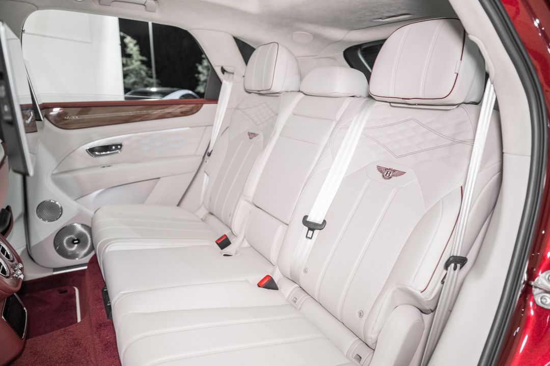 2025 Bentley Bentayga