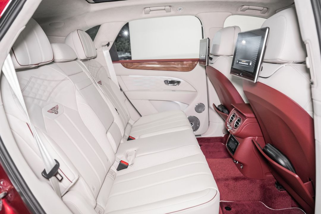 2025 Bentley Bentayga