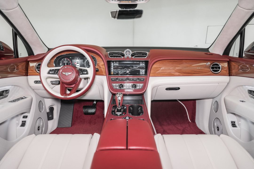 2025 Bentley Bentayga