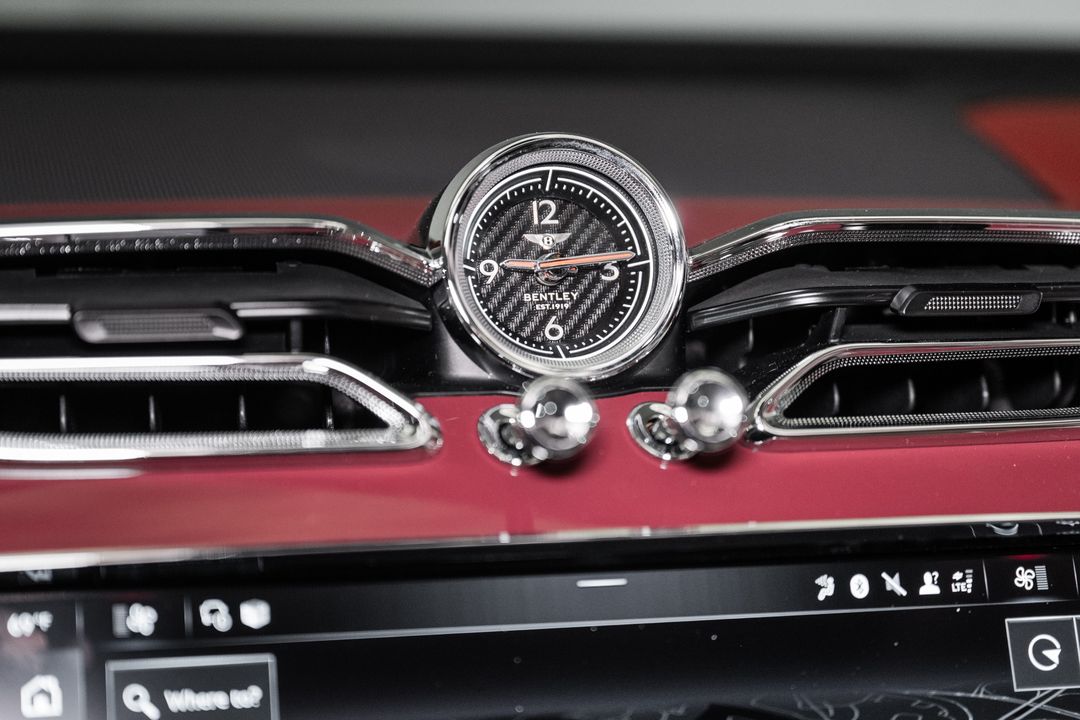 2025 Bentley Bentayga
