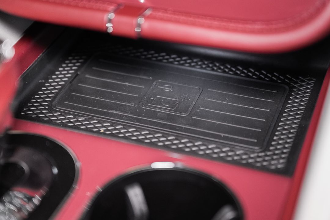 2025 Bentley Bentayga