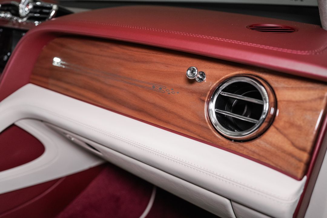 2025 Bentley Bentayga