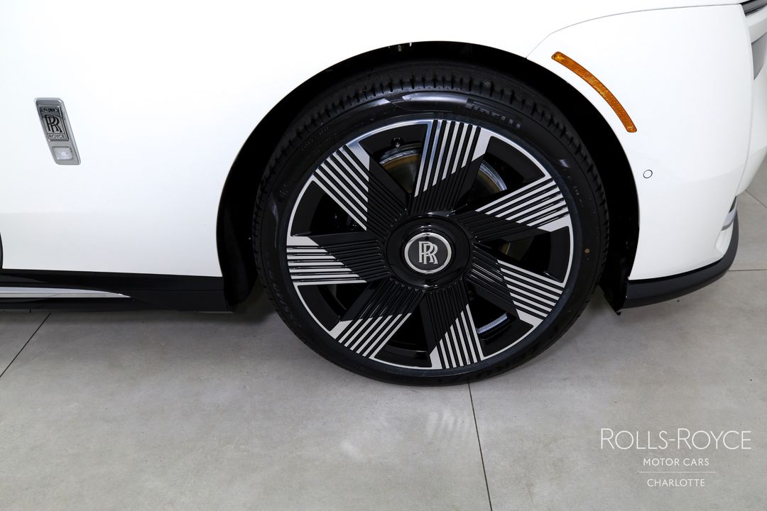 2025 Rolls-Royce Spectre