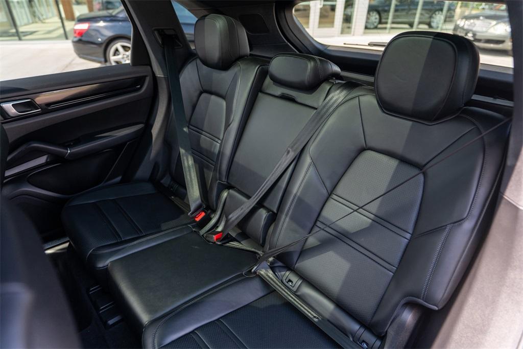 2023 Porsche Cayenne