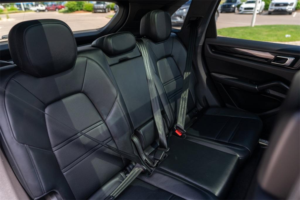2023 Porsche Cayenne
