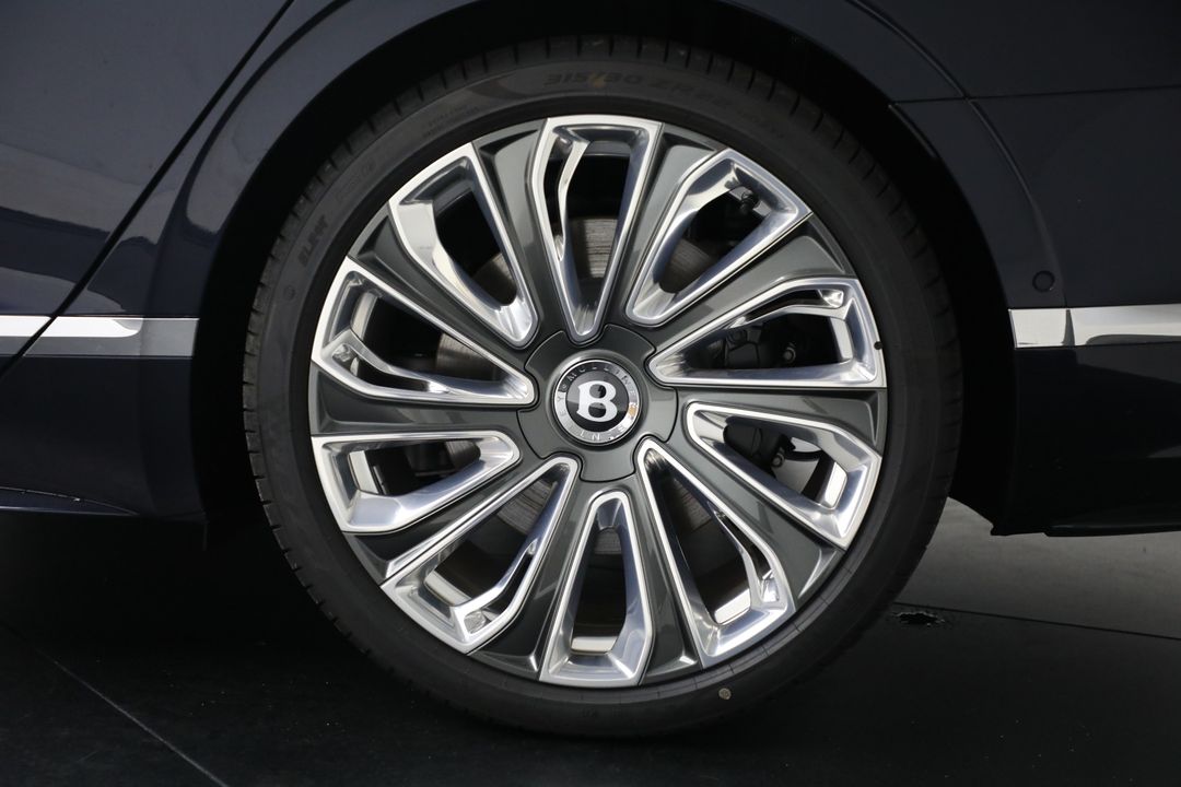 2025 Bentley Flying Spur