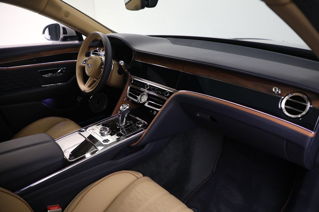 2025 Bentley Flying Spur