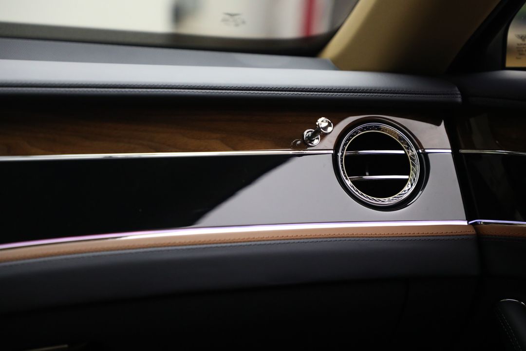 2025 Bentley Flying Spur
