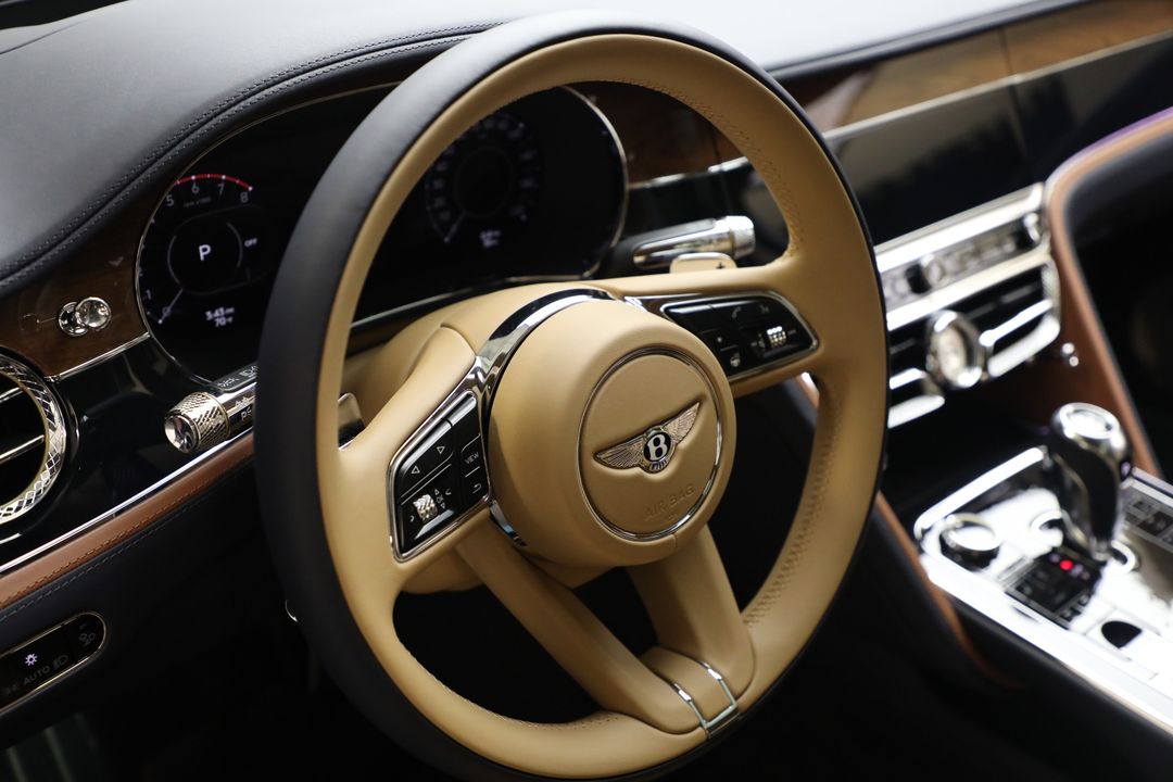 2025 Bentley Flying Spur