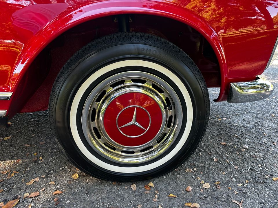 1968 Mercedes Benz 280 SL