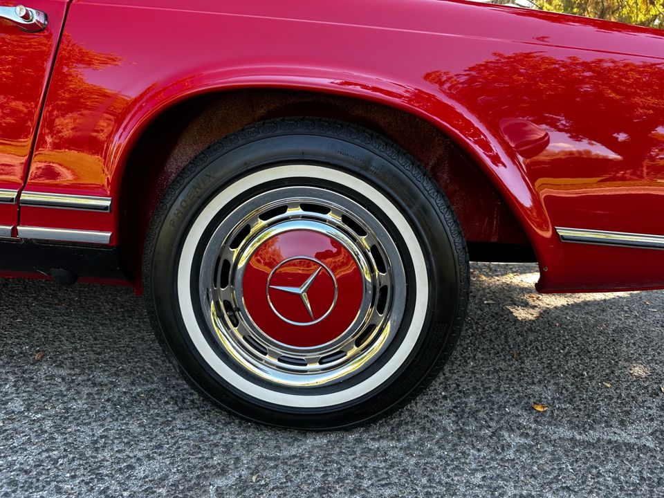 1968 Mercedes Benz 280 SL