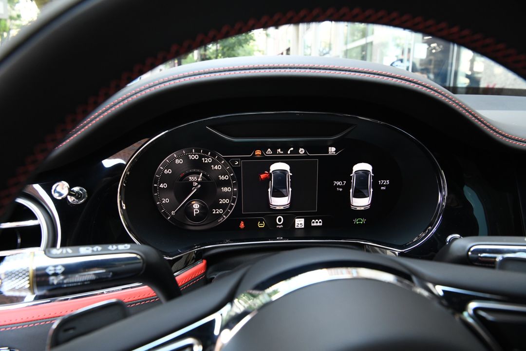2024 Bentley Flying Spur