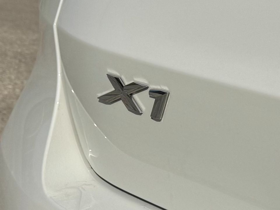 2024 BMW X1