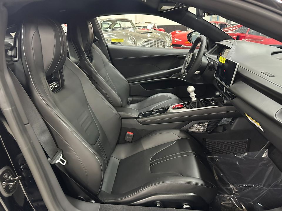2025 Lotus Emira V6