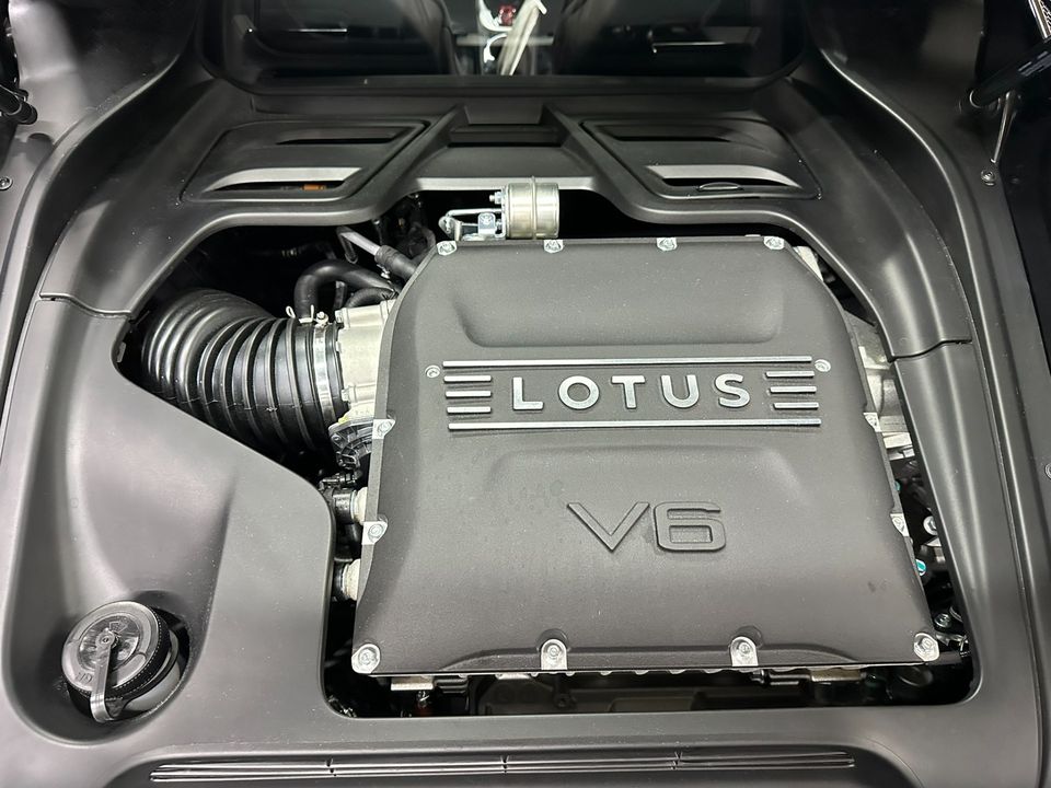 2025 Lotus Emira V6