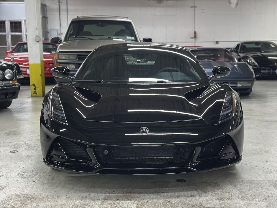 2025 Lotus Emira V6