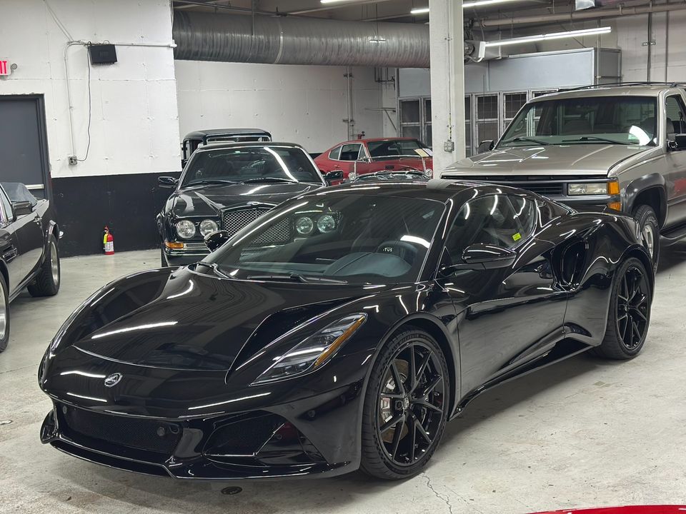 2025 Lotus Emira V6