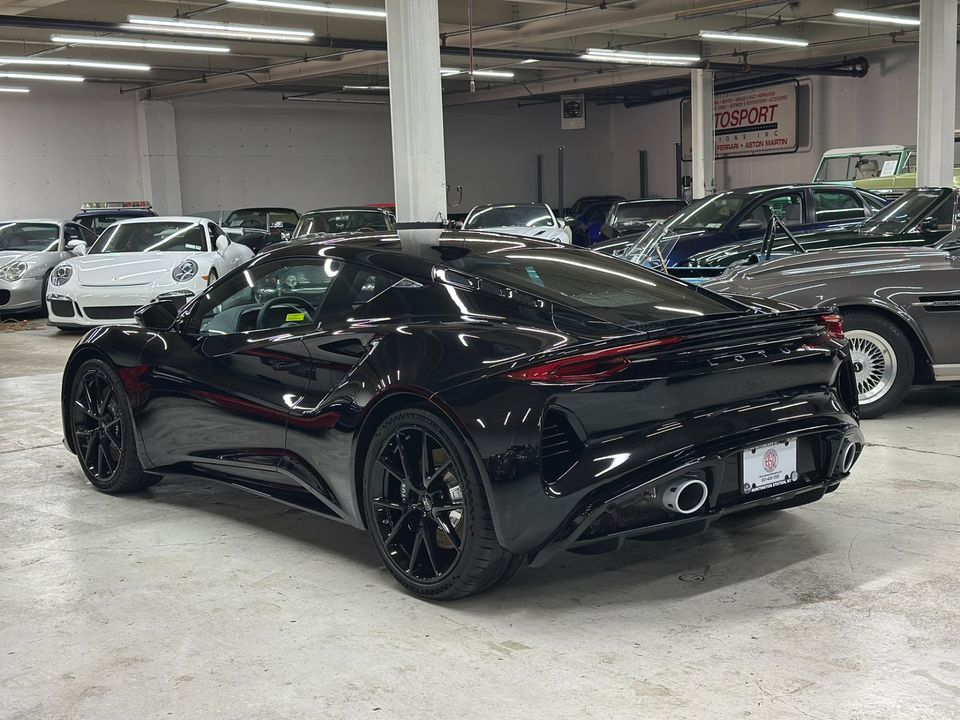 2025 Lotus Emira V6