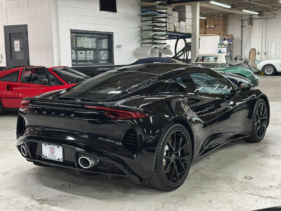 2025 Lotus Emira V6