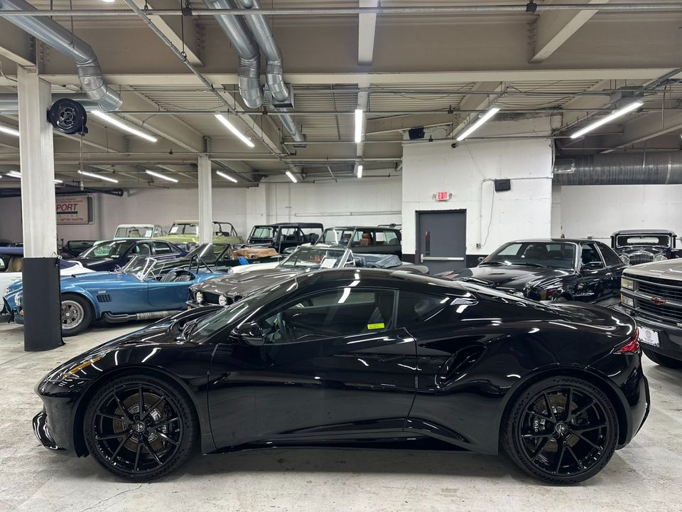 2025 Lotus Emira V6
