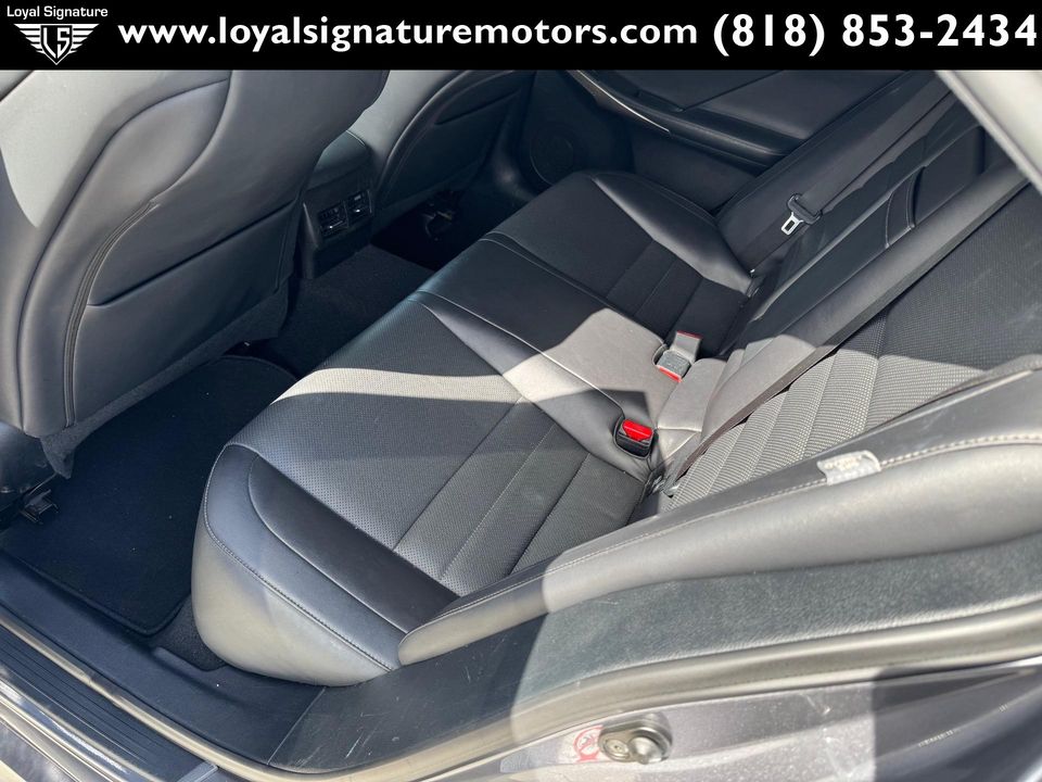 2016 Lexus IS 200t