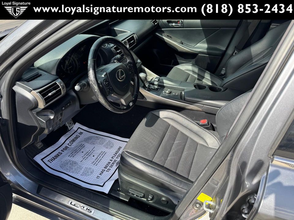 2016 Lexus IS 200t