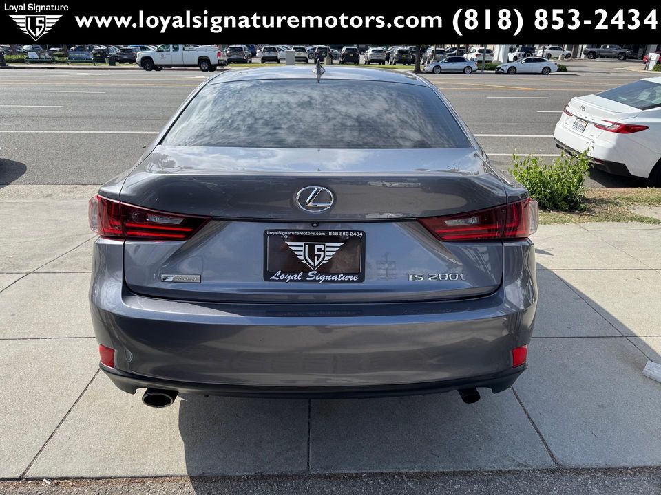 2016 Lexus IS 200t
