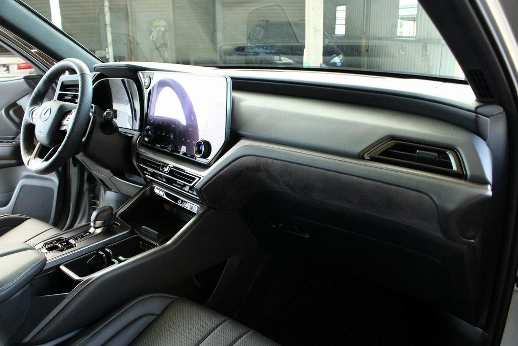 2024 Lexus TX