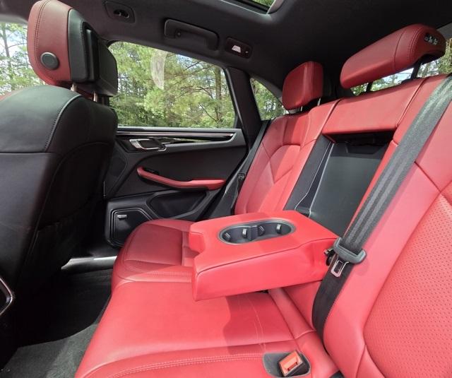 2022 Porsche Macan