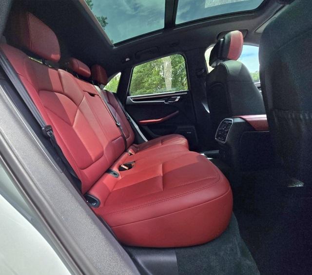 2022 Porsche Macan
