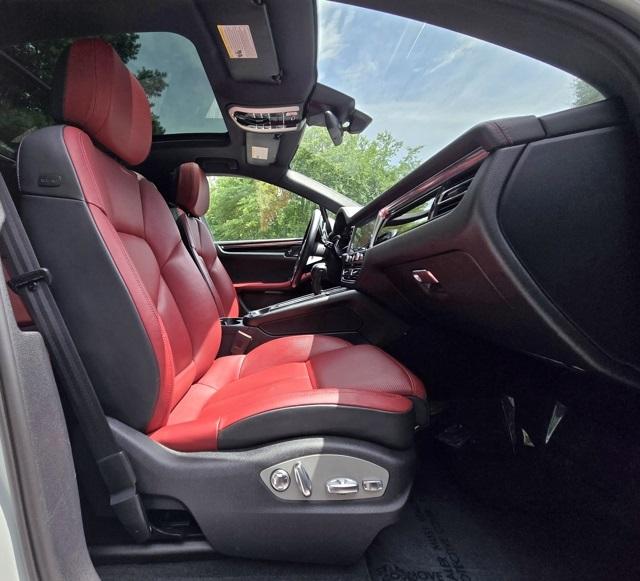 2022 Porsche Macan