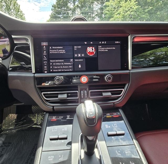 2022 Porsche Macan