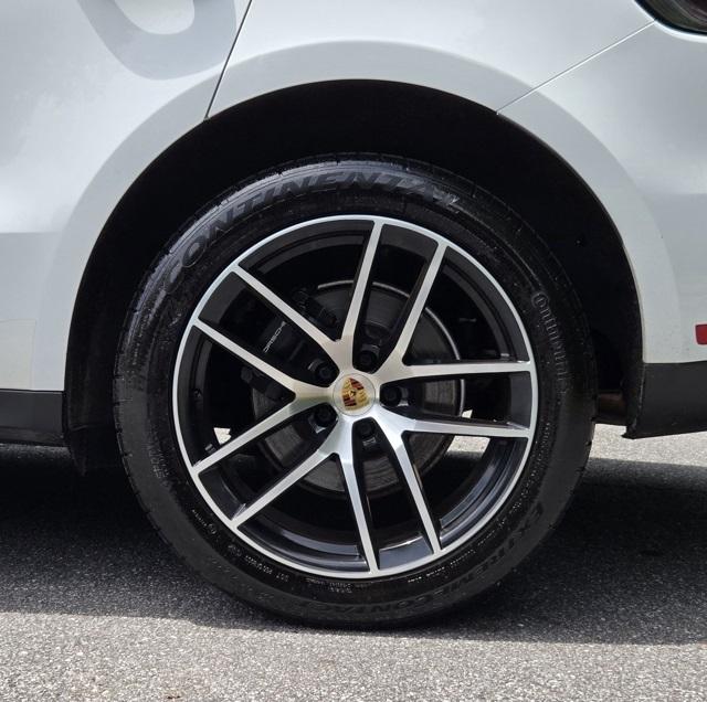 2022 Porsche Macan