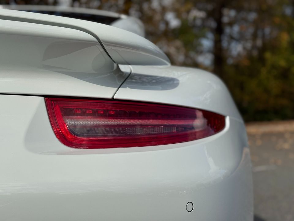 2014 Porsche 911 Turbo S