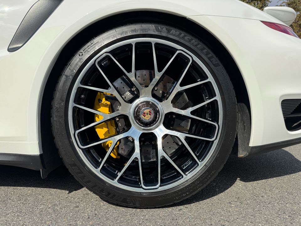 2014 Porsche 911 Turbo S