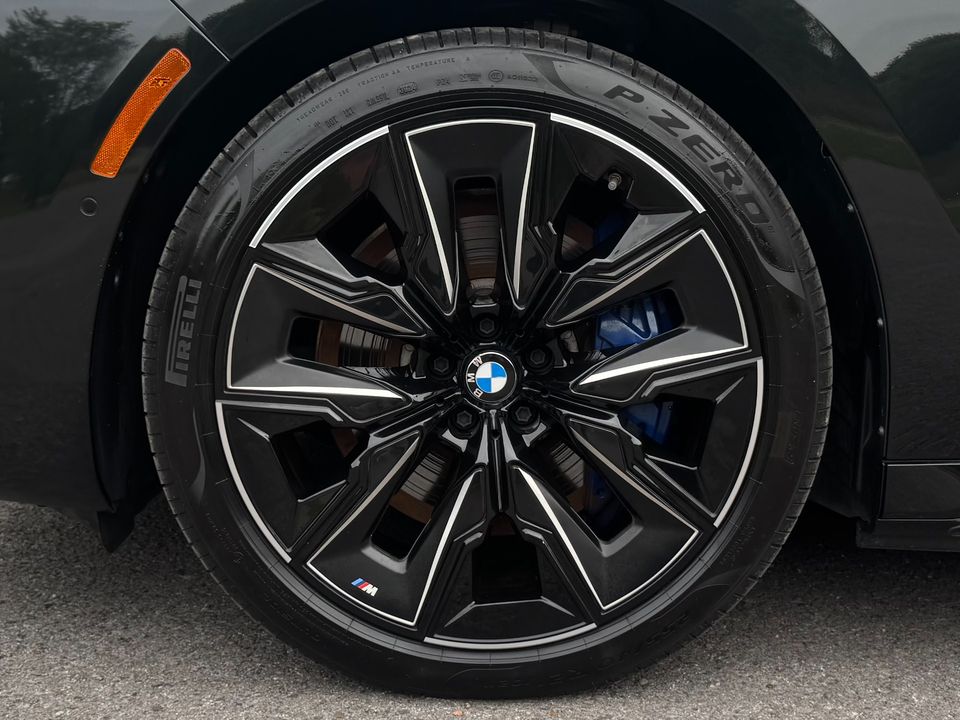2024 BMW i7