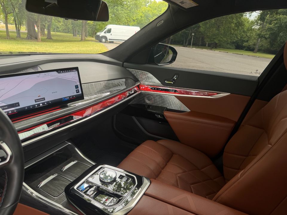2024 BMW i7