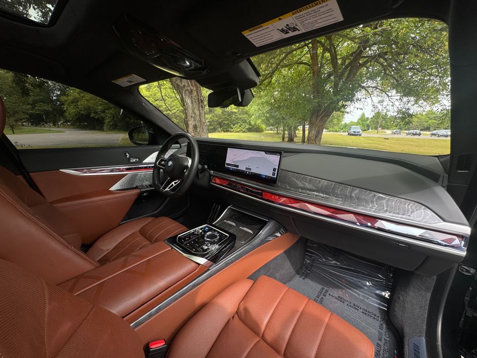 2024 BMW i7