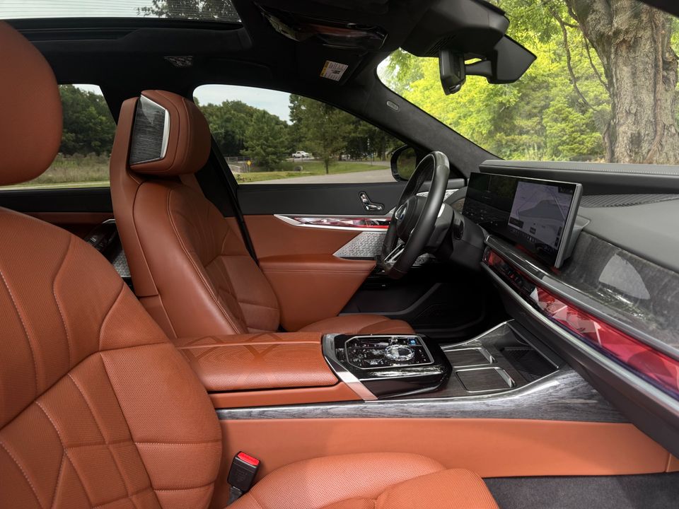 2024 BMW i7