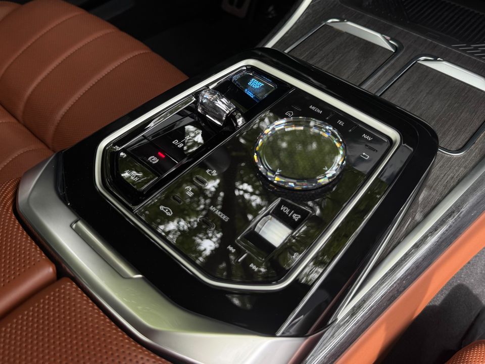 2024 BMW i7