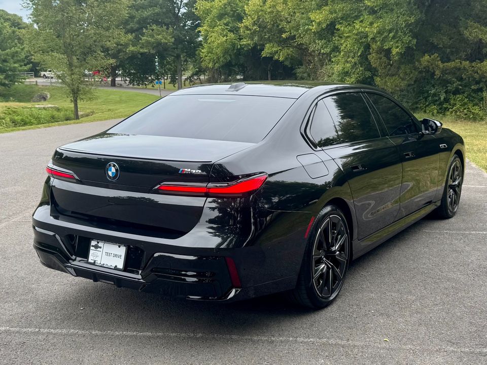 2024 BMW i7